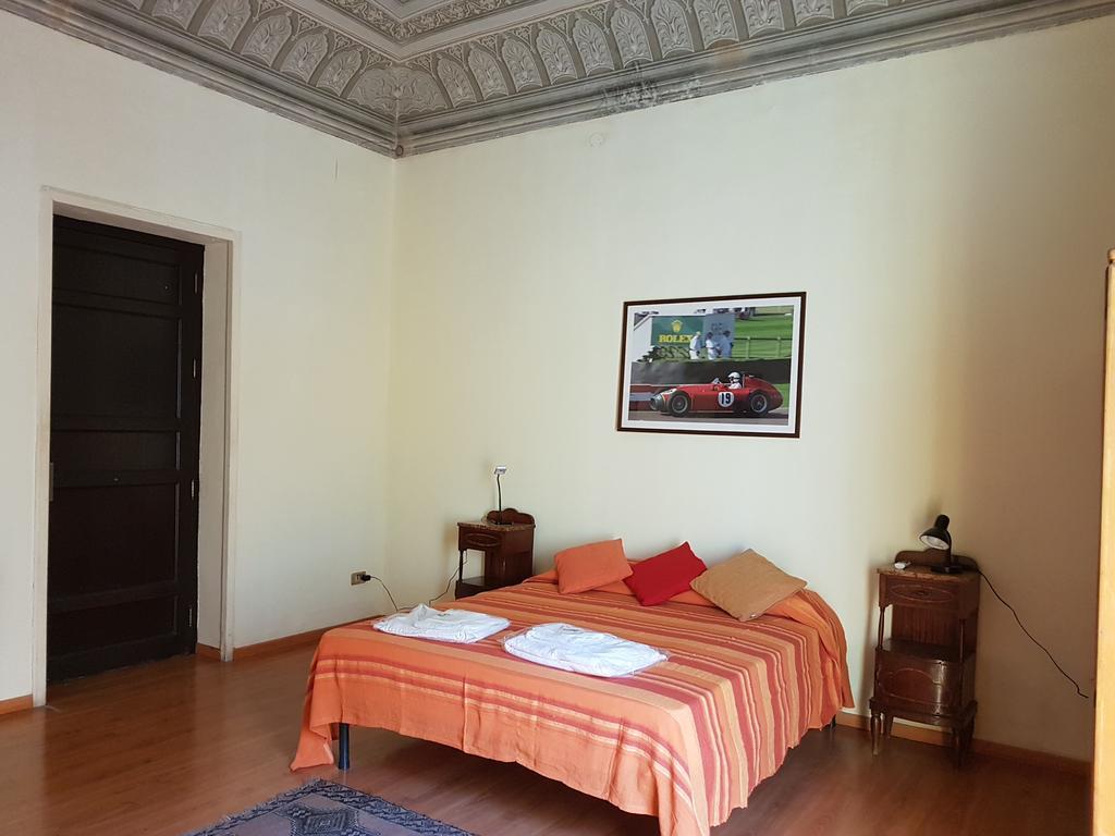 Piazza Politeama Apartment Palermo Ngoại thất bức ảnh